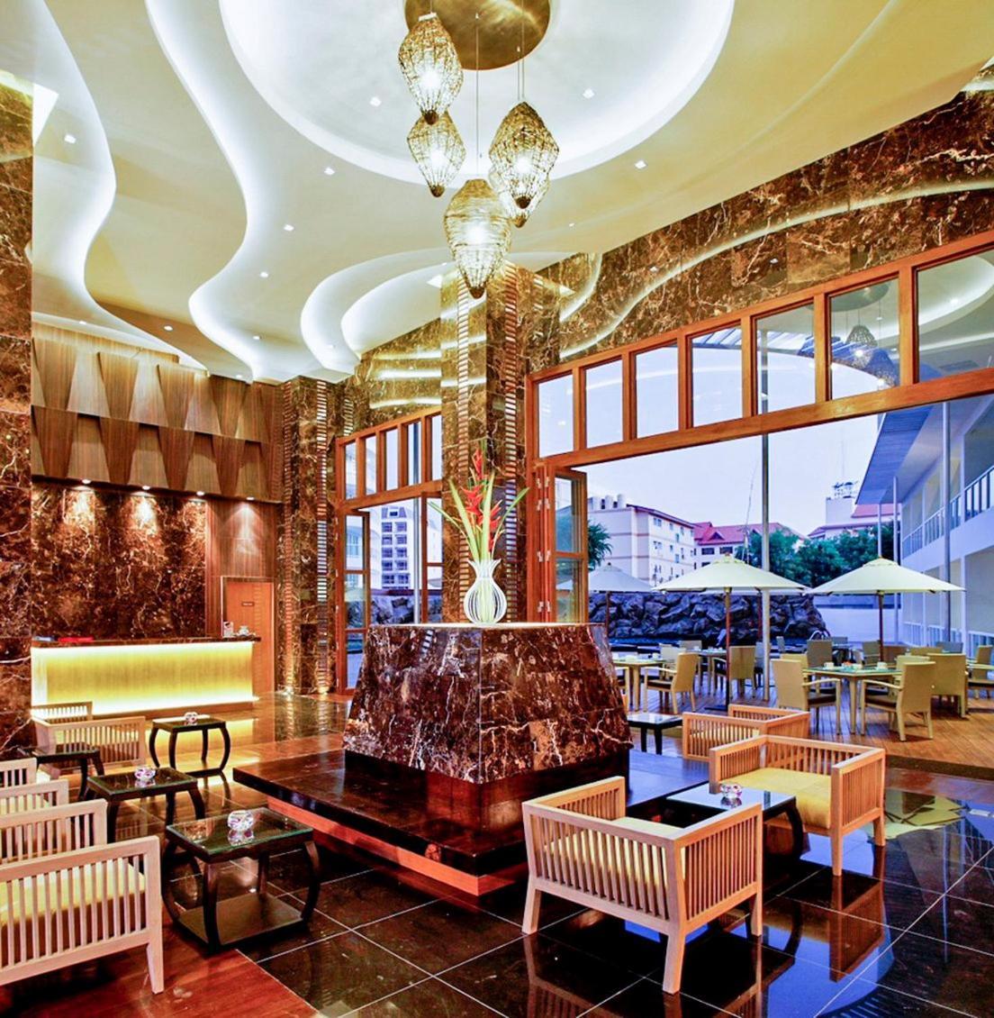 Centara Nova Hotel&Spa Pattaya Esterno foto